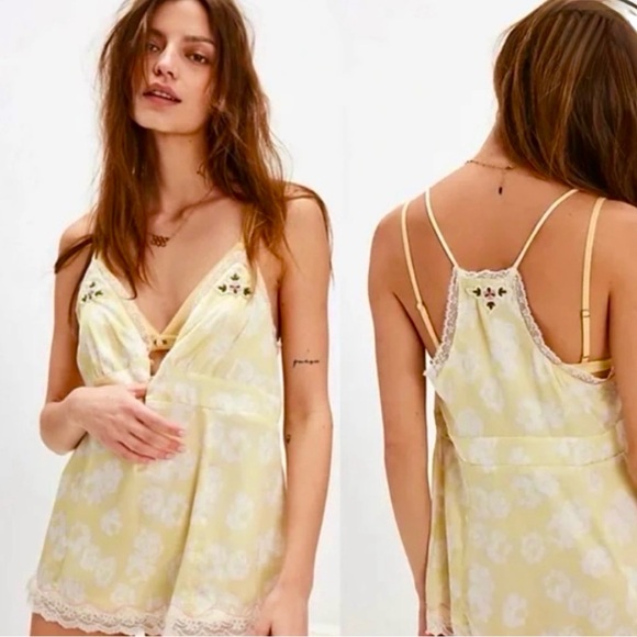 Free People Tops - Free People Night Special Cami in Lemon Custard Combo Silky Lace Floral Sz M NWT